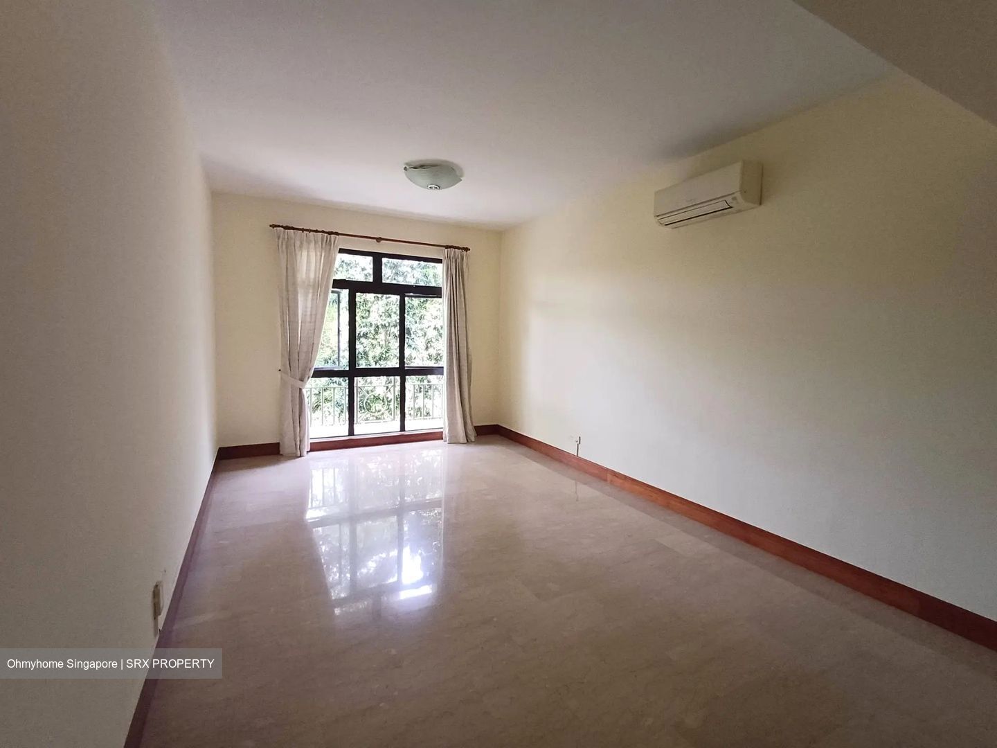 Seletaris (D27), Condominium #551679691